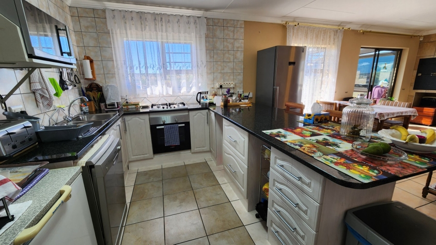 3 Bedroom Property for Sale in Seemeeu Park Western Cape